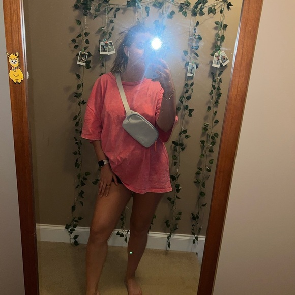 Lululemon Mini Belt Bag in the Color Vapor - Picture 4 of 4